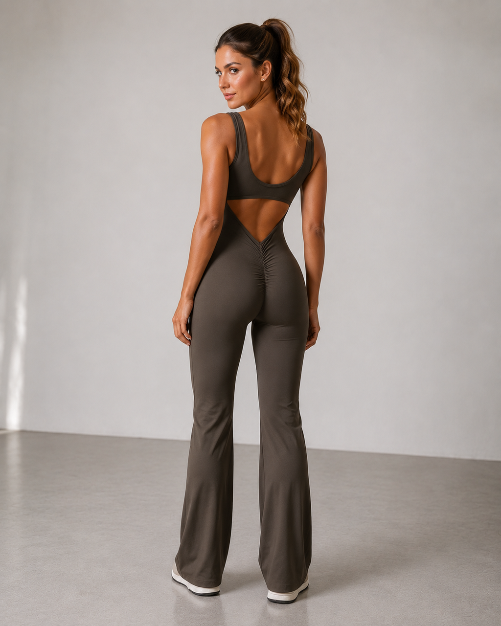 Backless Seamless Workout Jumpsuit – Push-Up Gym Bodysuit